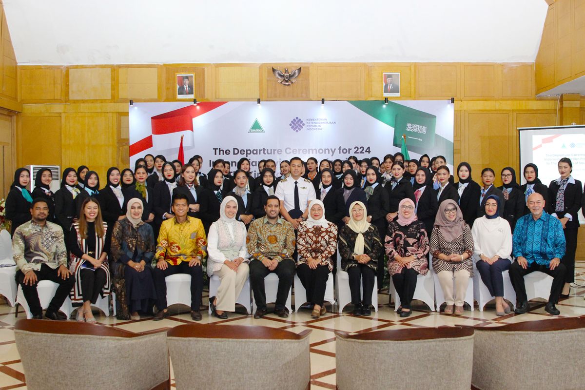 224 awak kabin Indonesia direkrut maskapai internasional