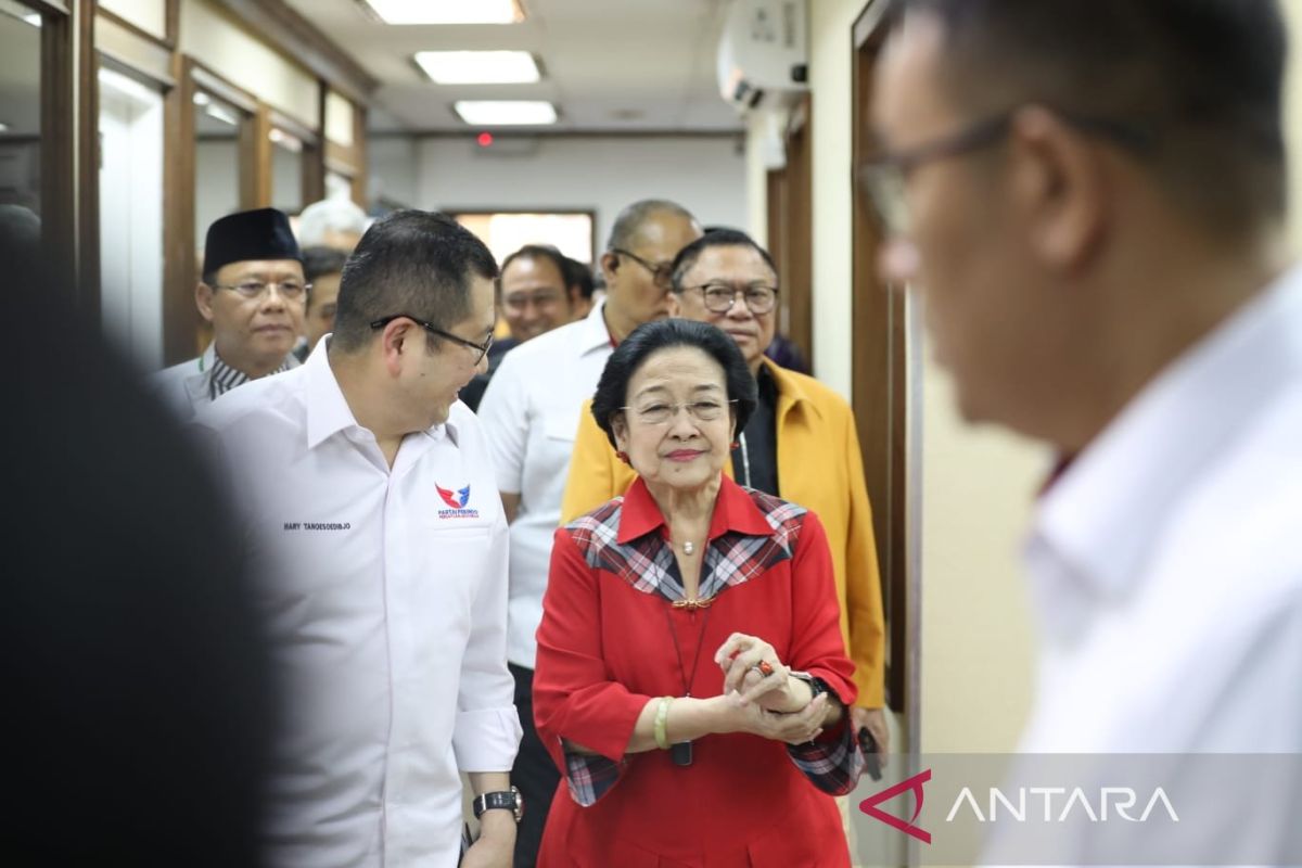 Megawati hadir  rapat tim pemenangan Ganjar