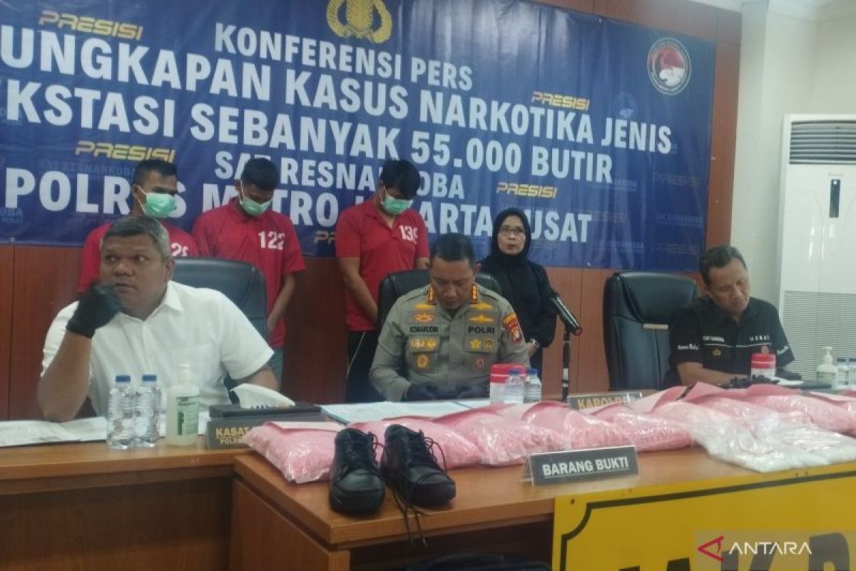 Jakarta police arrest drug courier carrying 55,000 ecstasy pills