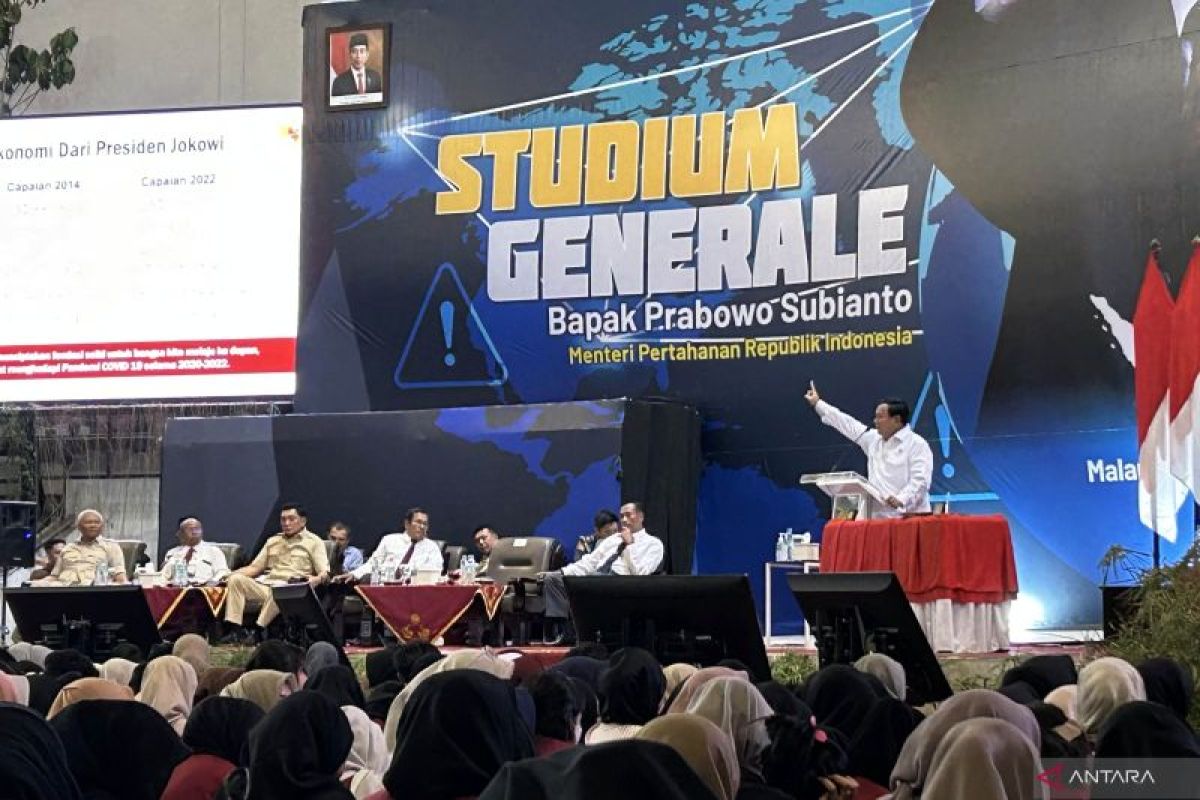 Menhan Prabowo minta mahasiswa ambil peluang bonus demografi
