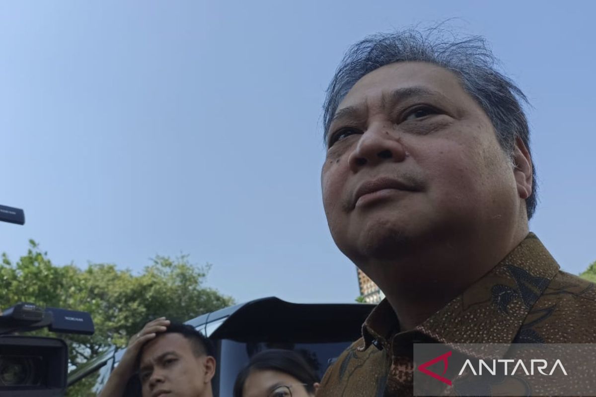 Airlangga: Belum ada "hilal" Golkar gabung koalisi PDI Perjuangan