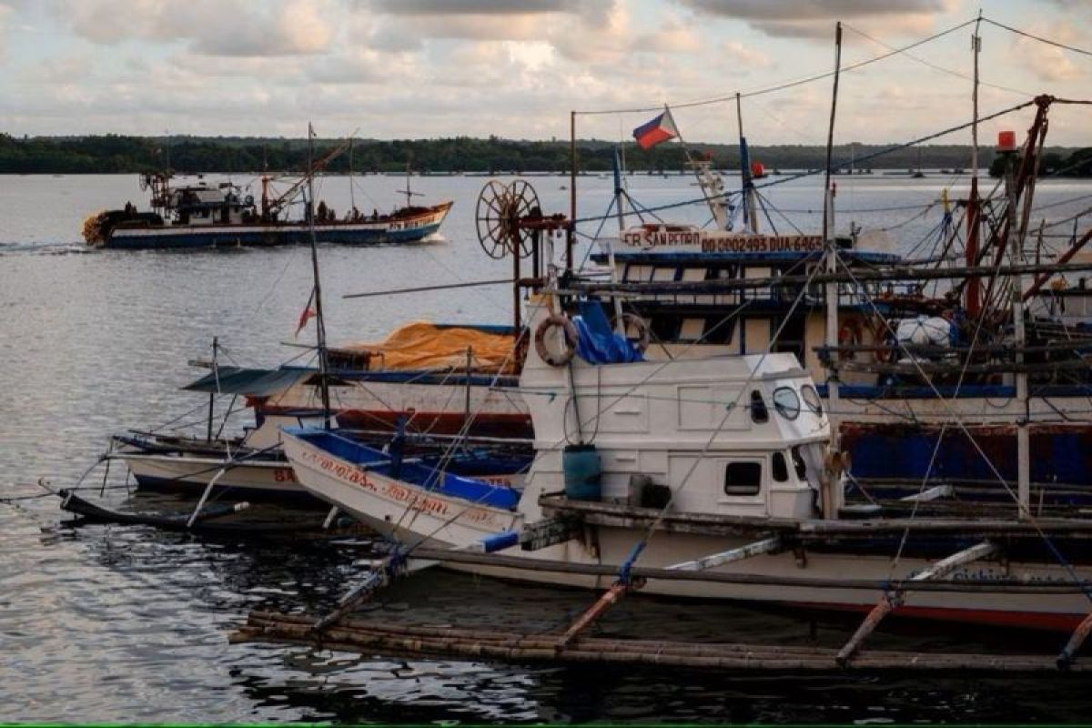 Filipina minta nelayan tetap beroperasi di perairan yang dikuasai China