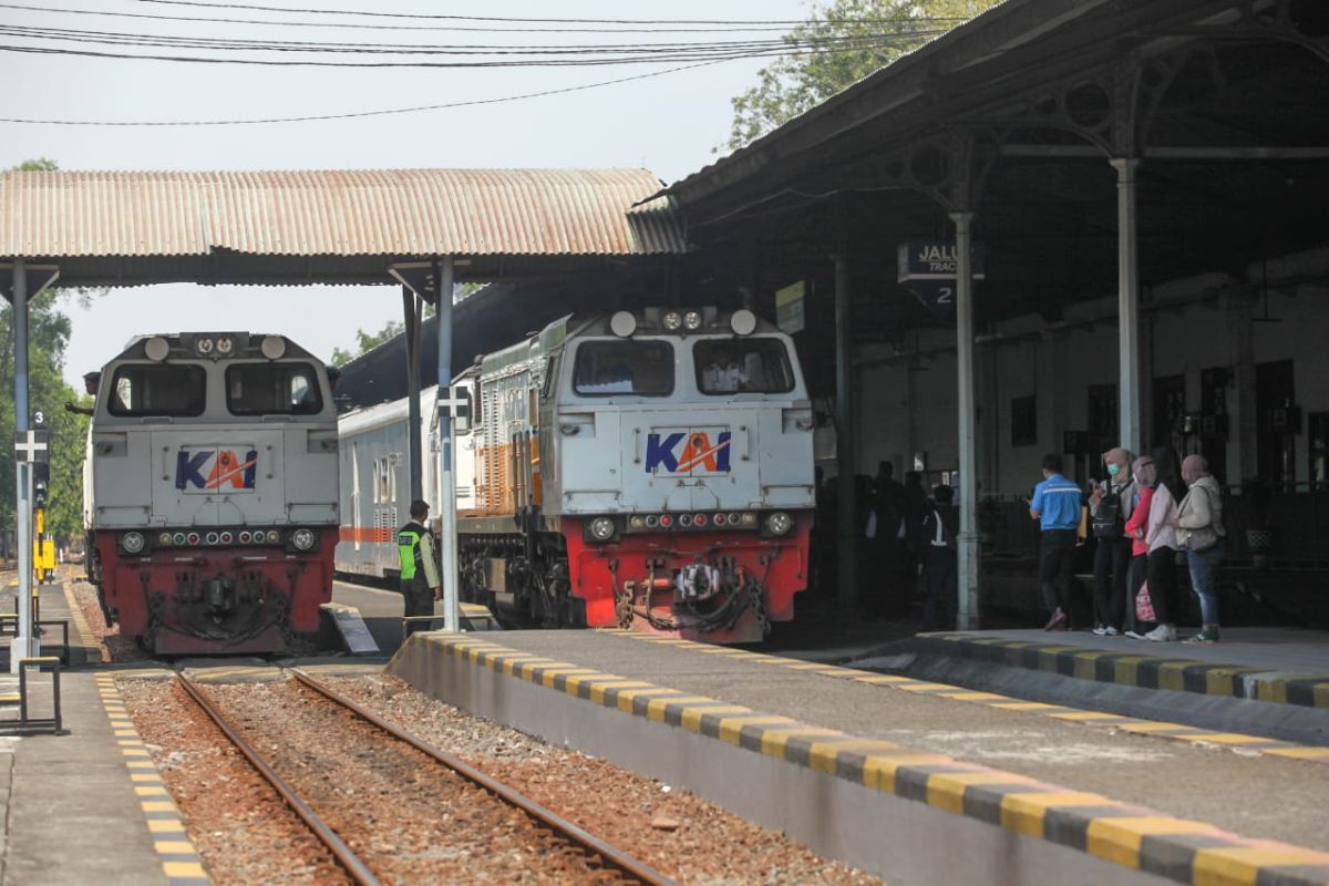 KAI Surabaya operasikan 46 kereta menjelang libur hingga akhir pekan