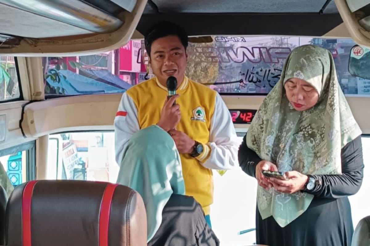 Maulid Nabi, Golkar Surabaya berangkatkan ratusan warga ziarah Wali Lima
