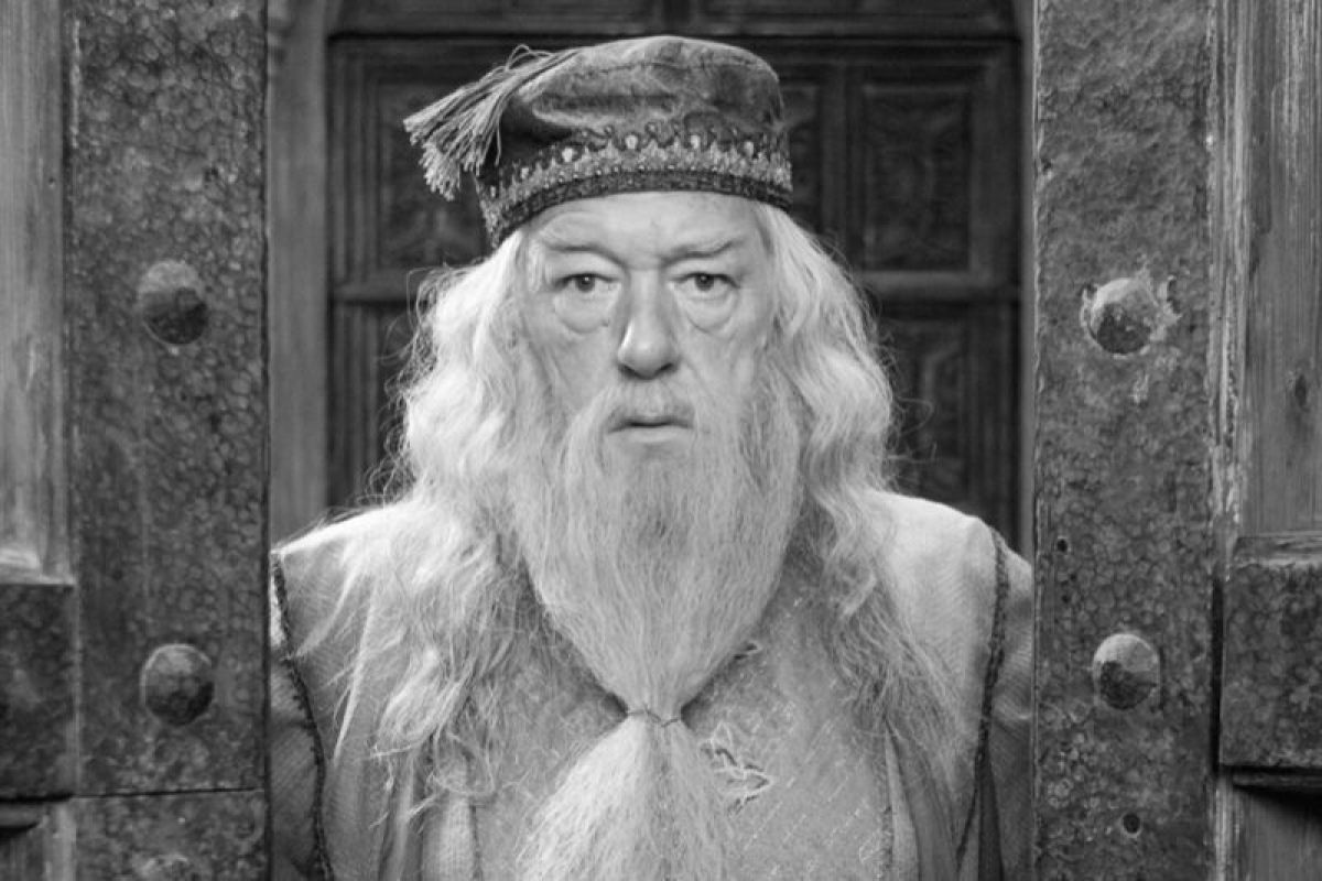 Mengenang pemeran Dumbledore di 'Harry Potter'