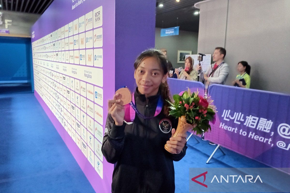 Tharisa bersyukur mampu persembahkan medali perunggu pada debutnya