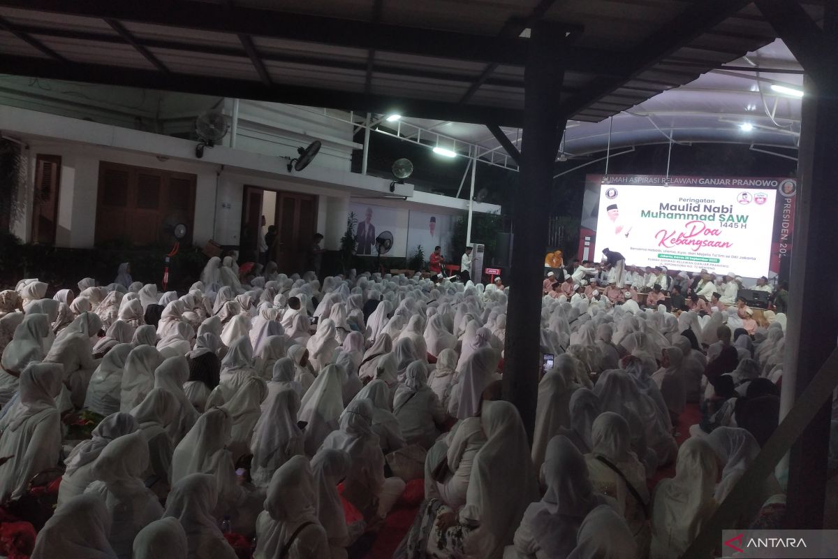 Ganjar Pranowo peringati maulid nabi bersama majelis taklim Jakarta