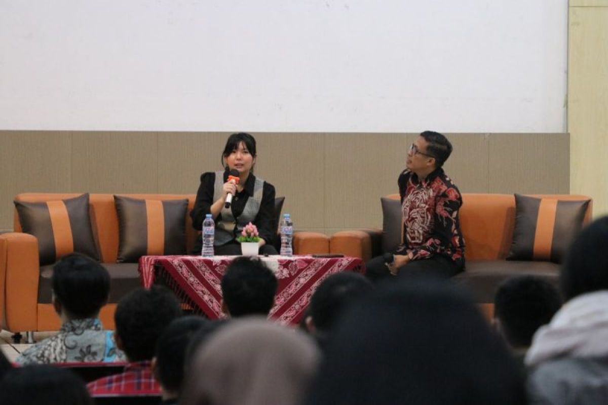 Ilmuwan Indonesia bagikan ilmu pembuatan Vaksin AstraZeneca ke mahasiswa Ubaya