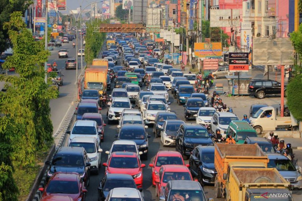 FOTO - Kemacetan parah di Pekanbaru