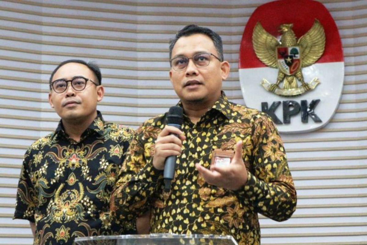 KPK menemukan senjata api saat geledah rumah dinas Menteri Pertanian