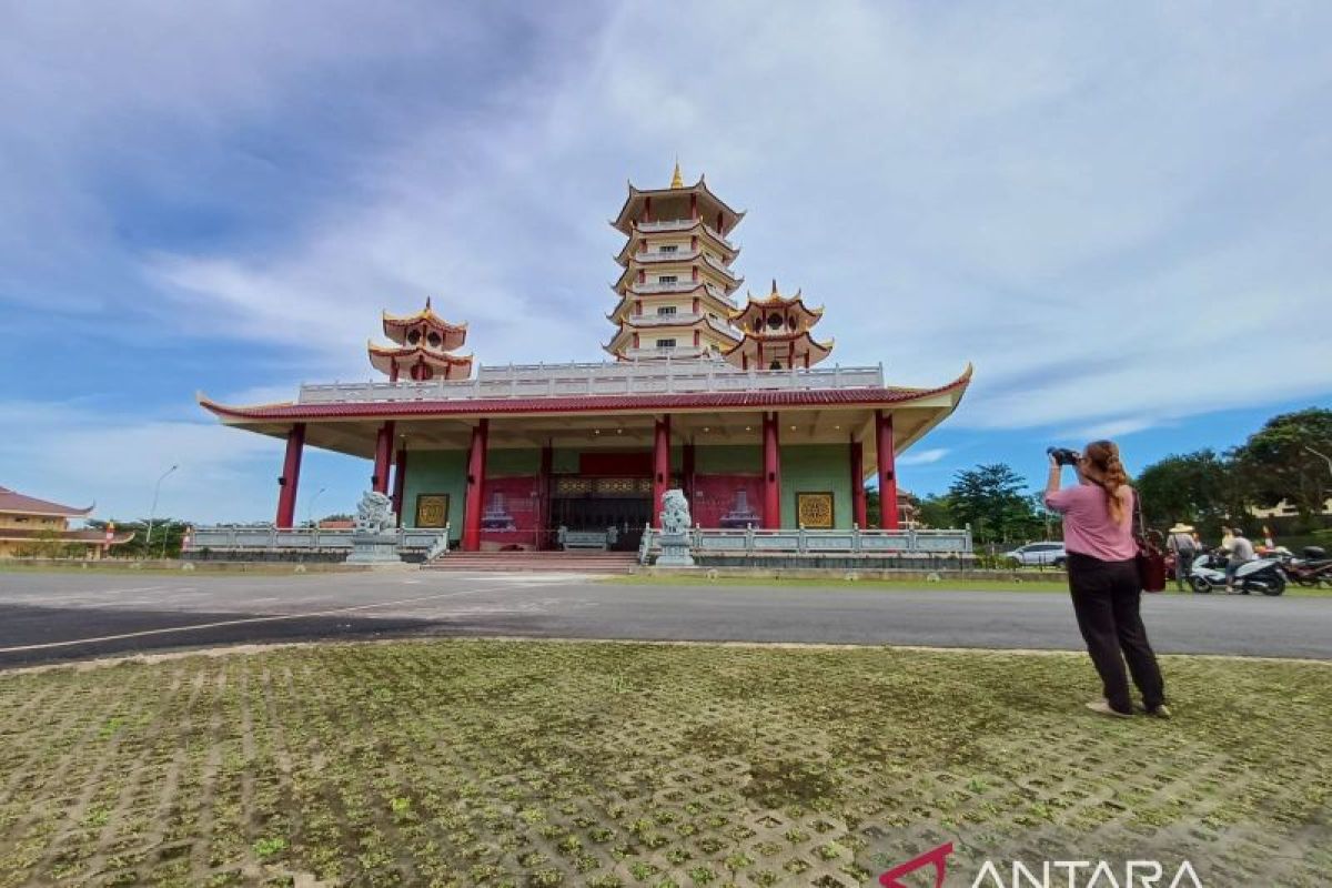 Sata-Sahasra Buddha Pagoda stands tall as Indonesia's largest pagoda