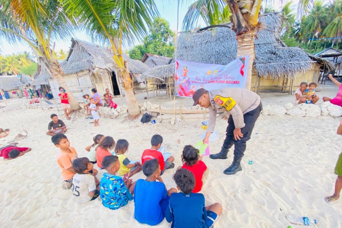 Polres Tanimbar  kembangkan budaya literasi di Maluku