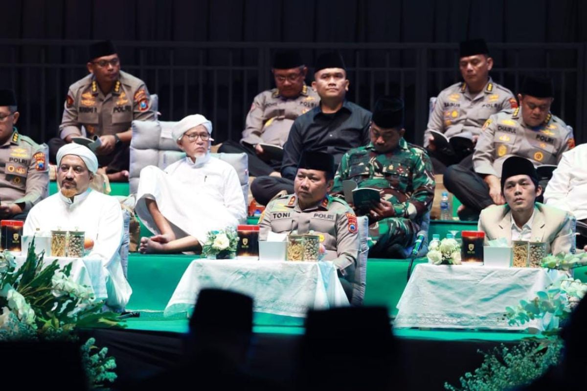 Gus Iqdam apresiasi Kapolda Jatim beri pembinaan rohani anggota