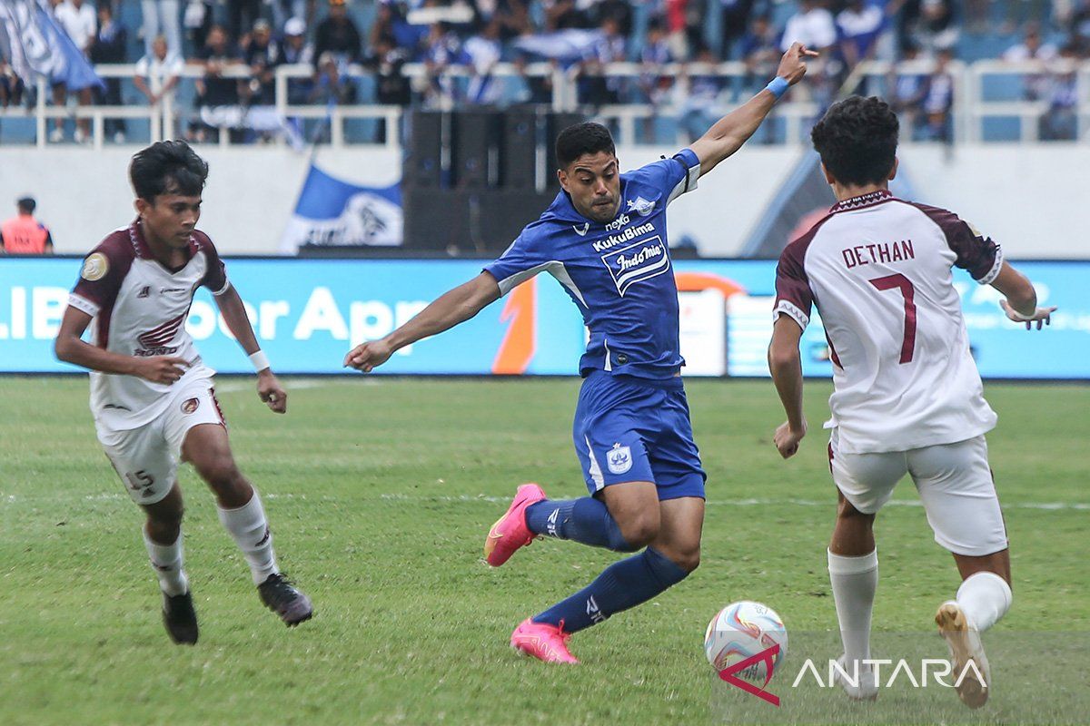 Liga 1 -  PSM Makassar kalahkan PSIS Semarang 3-1