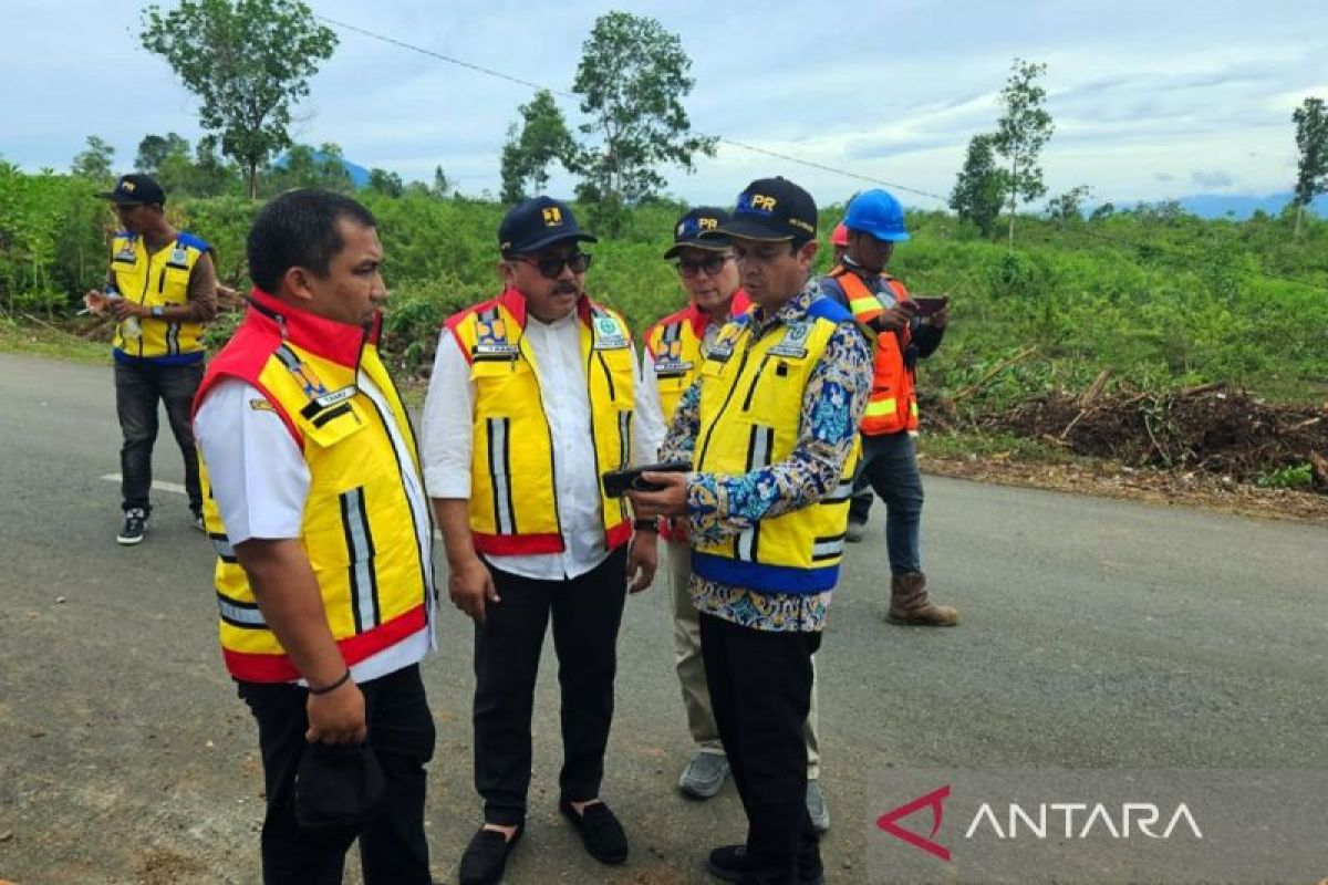 Pemerintah memperlebar jalan Blang Bintang-Krueng Raya Aceh Besar