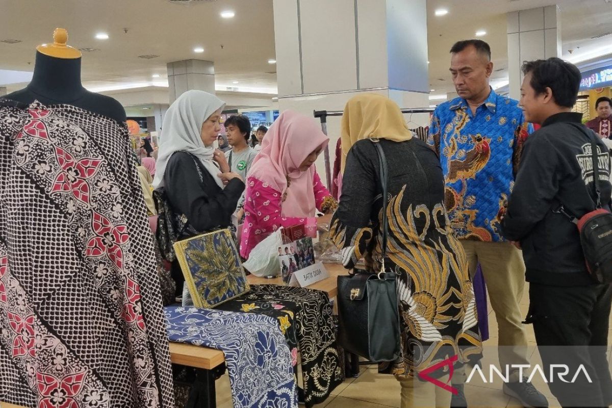 Duta Putri Anak Batik Jatim kenalkan batik Surabaya ke masyarakat