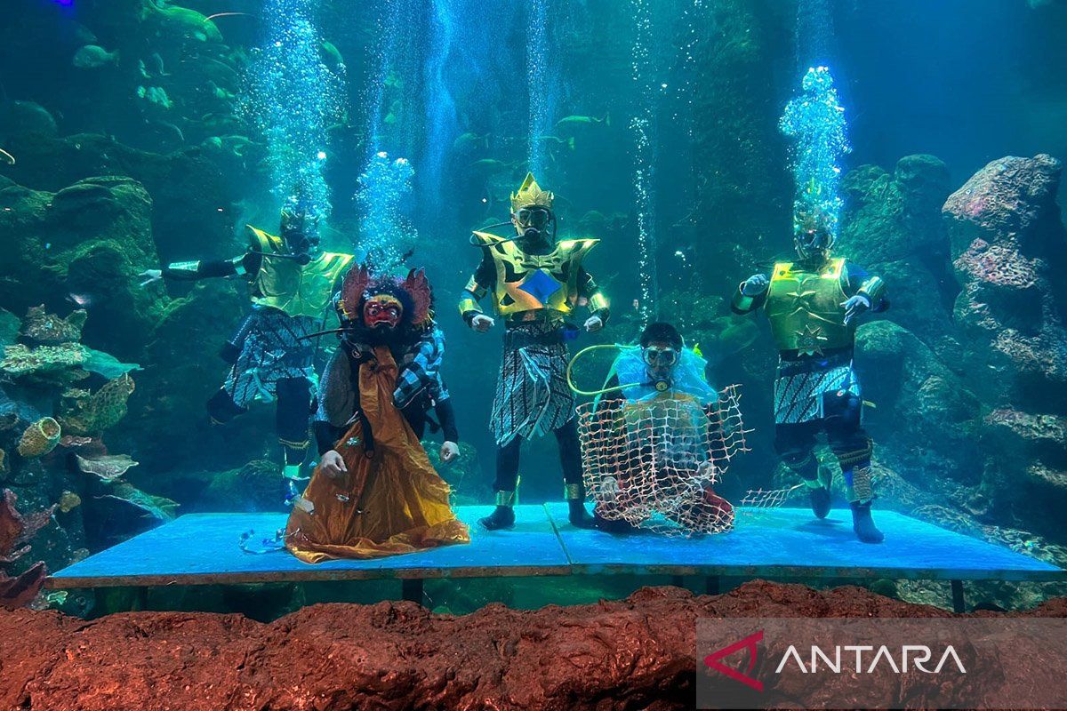 Ancol mementaskan  kisah Antasena pada HUT ke-31 Sea World