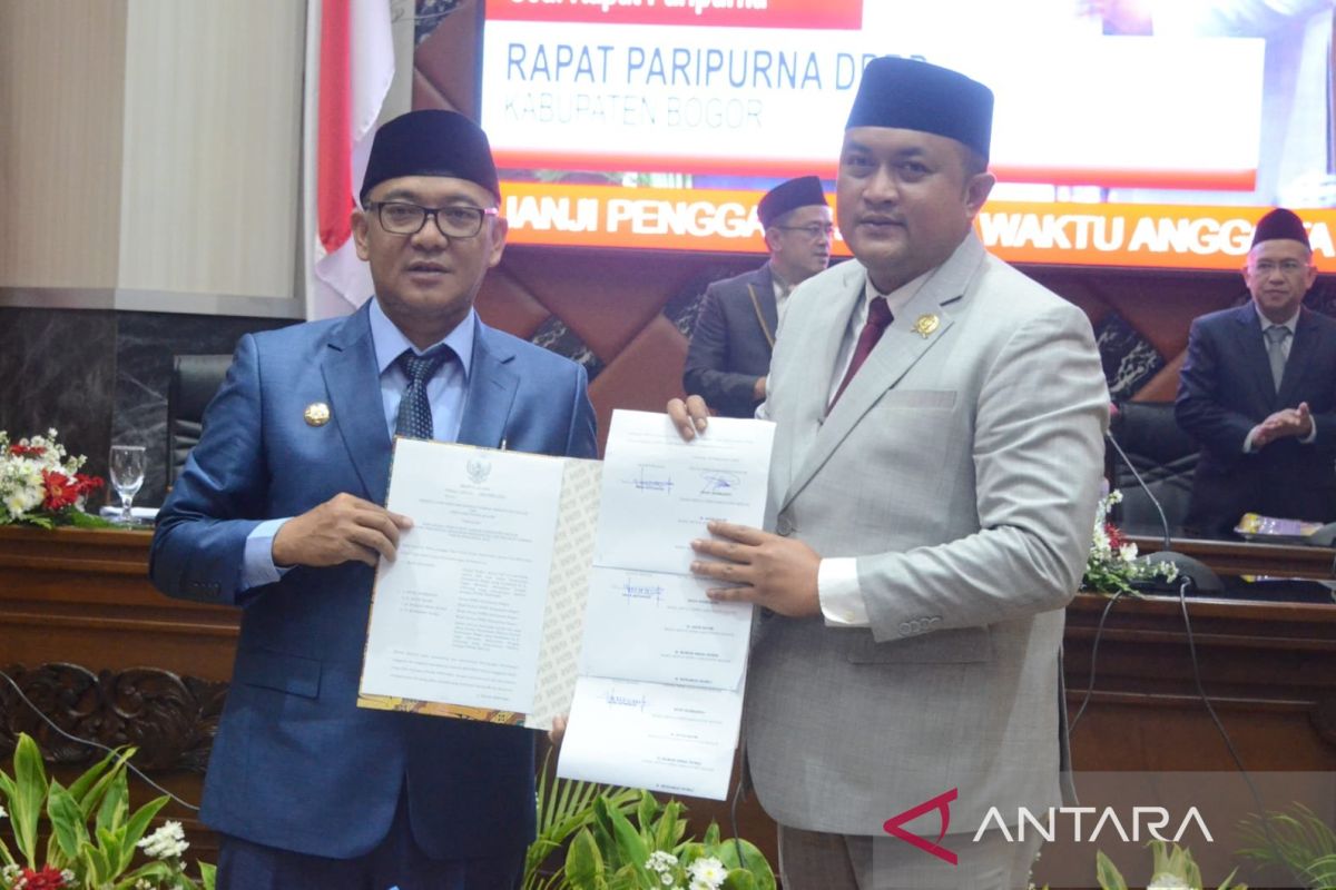 Pemkab-DPRD Bogor sepakati APBD Perubahan Tahun Anggaran 2023 pada rapat paripurna Sabtu malam