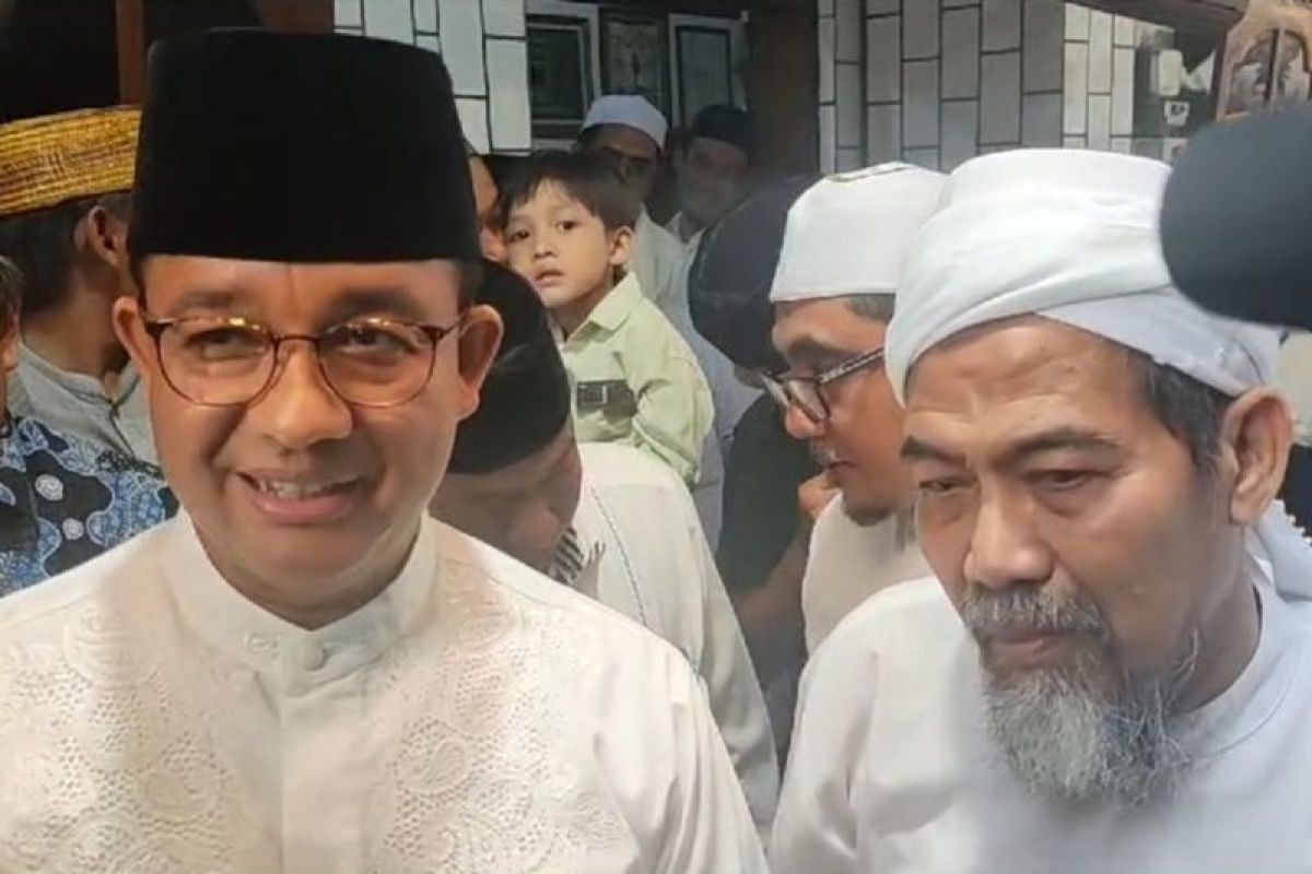 Anies berkunjung ke Kiai Najih Maimoen Rembang