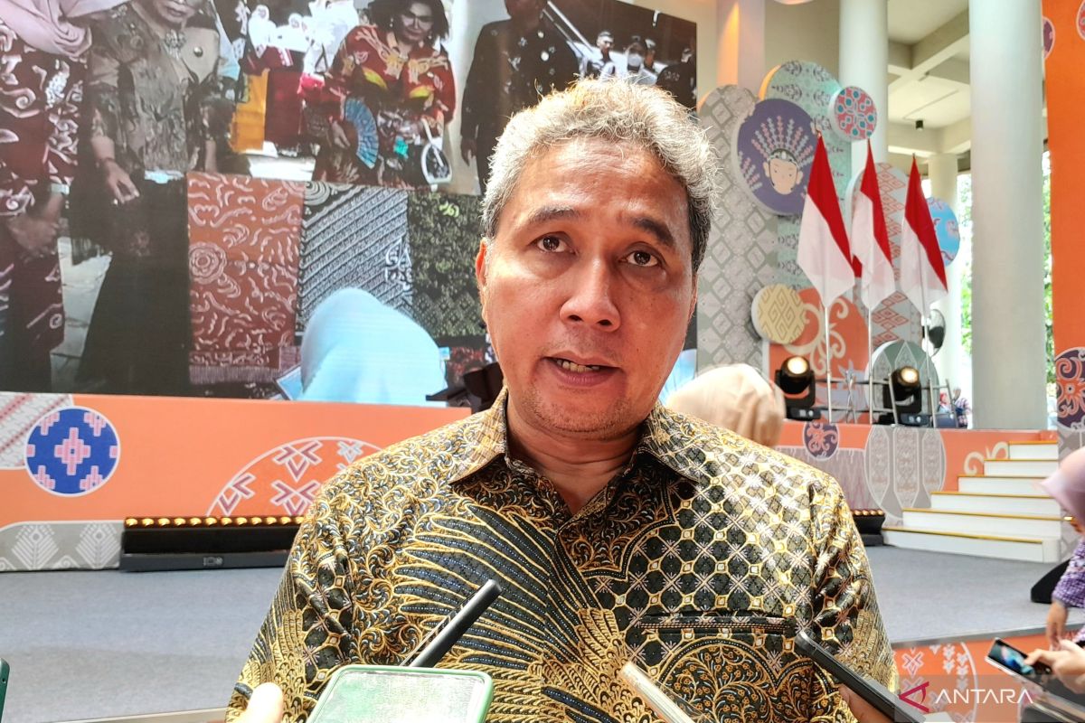 Regenerasi seniman batik perlu dibangun melalui pendidikan