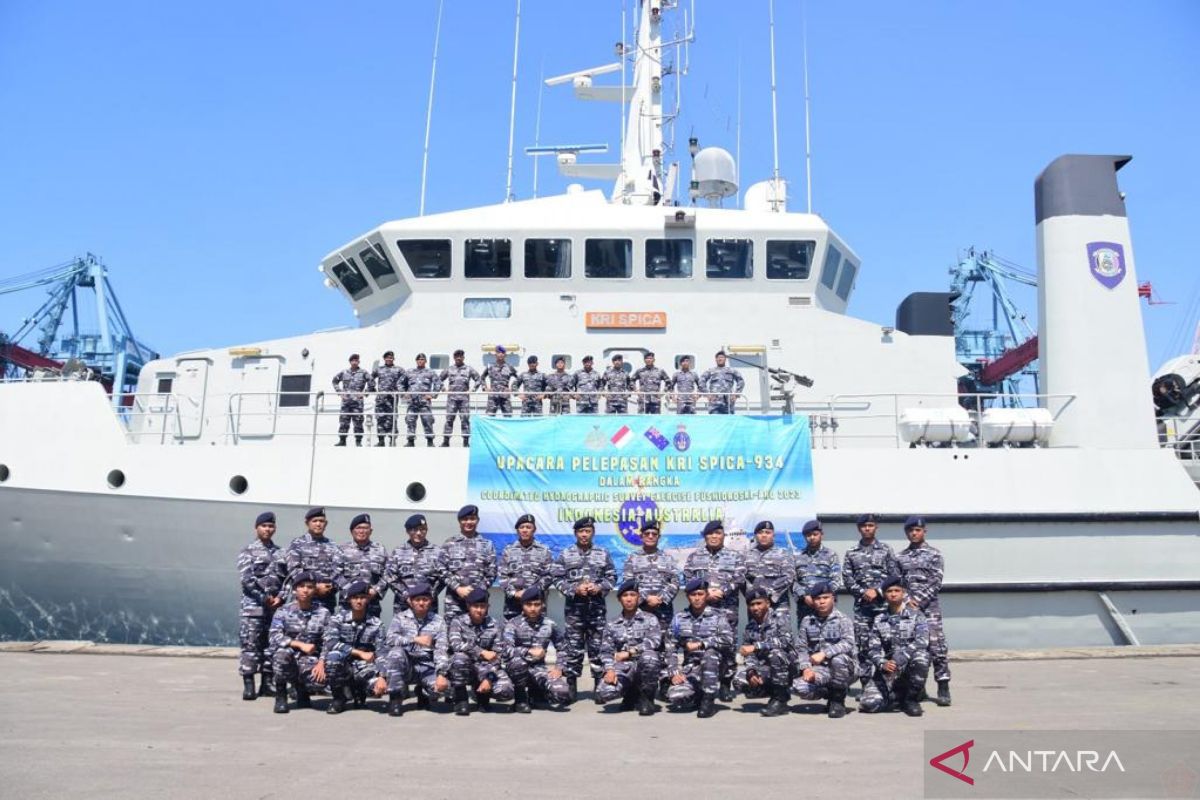 Indonesian Australian navies conduct survey in Timor Sea border