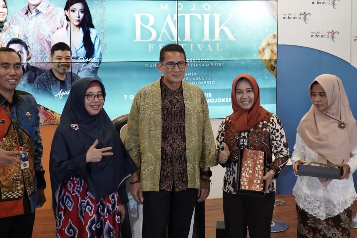 Wali Kota Mojokerto kenalkan batik motif baru pada Menparekraf