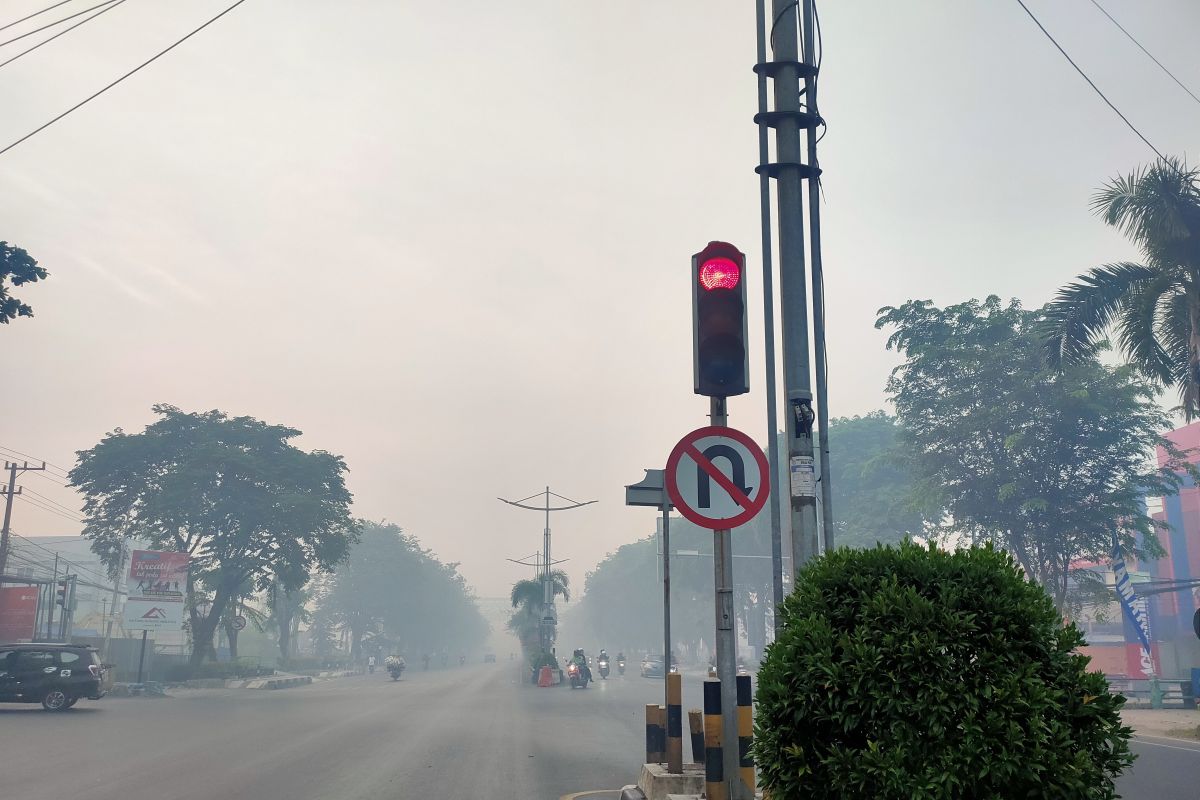 Kabut asap makin tebal selimuti Kota Banjarmasin