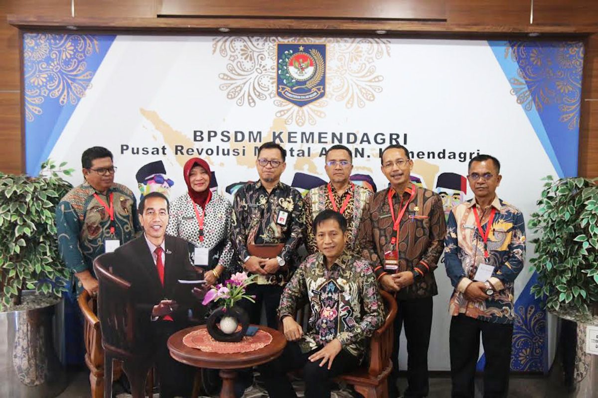 Pj Bupati Barito Utara mentori pejabat  pada PKN tingkat II