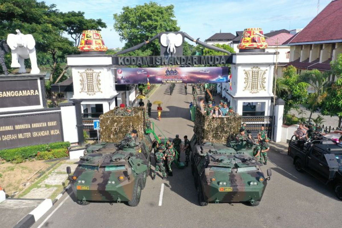 Panser Anoa lepas mantan Kapolda Aceh