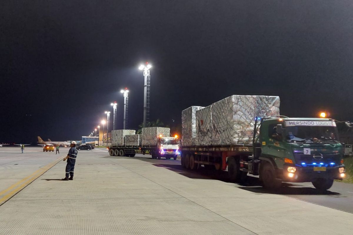 111 ton logistik MotoGP Mandalika tiba di Bandara Lombok