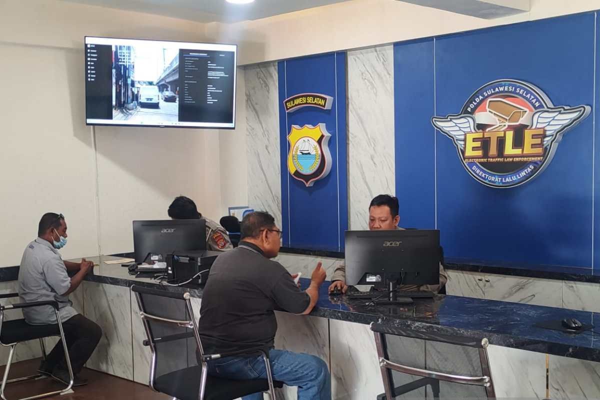 Sebanyak 975 STNK di Makassar terblokir setelah penindakan menggunakan ETLE