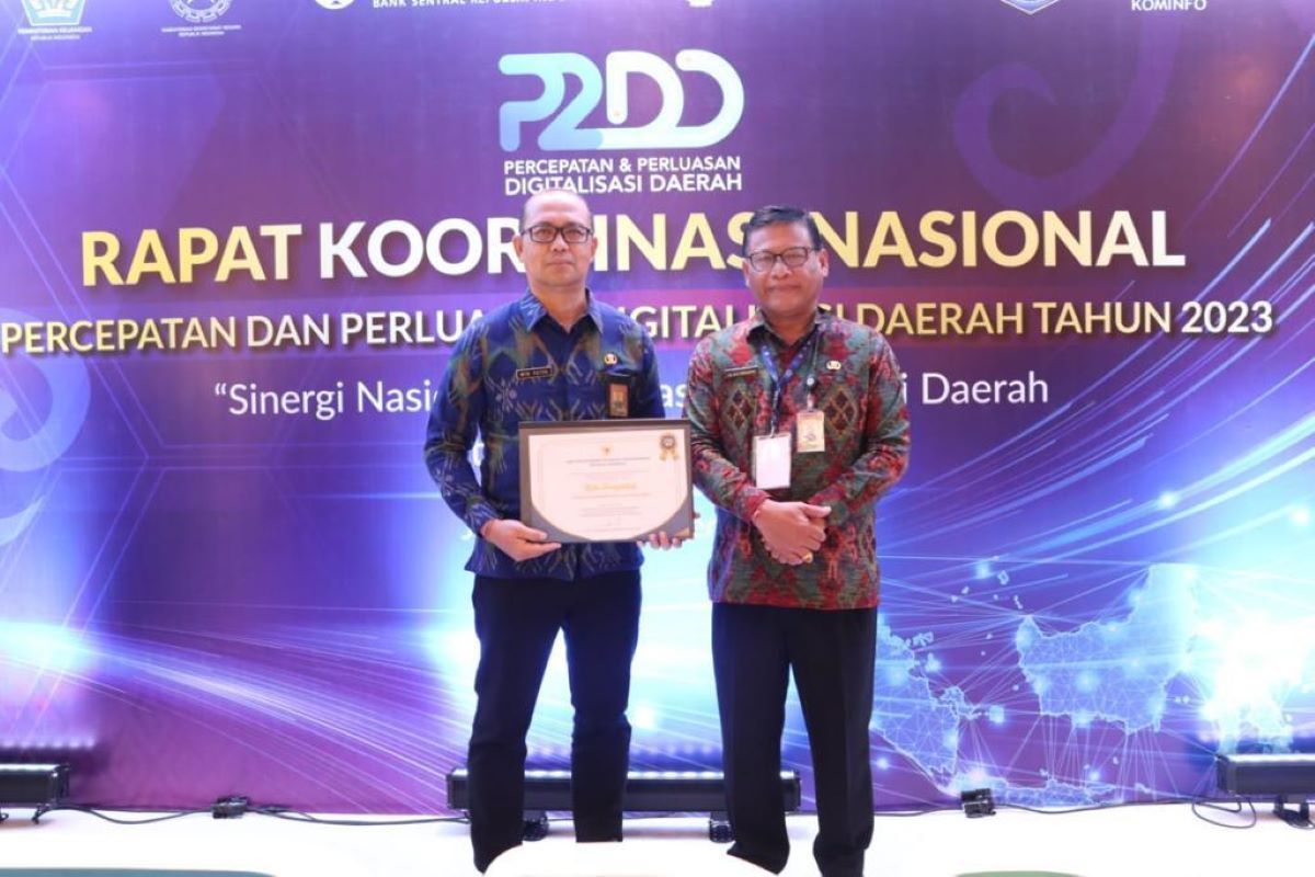 Pemkot Denpasar raih penghargaan TP2DD terbaik II se Jawa-Bali