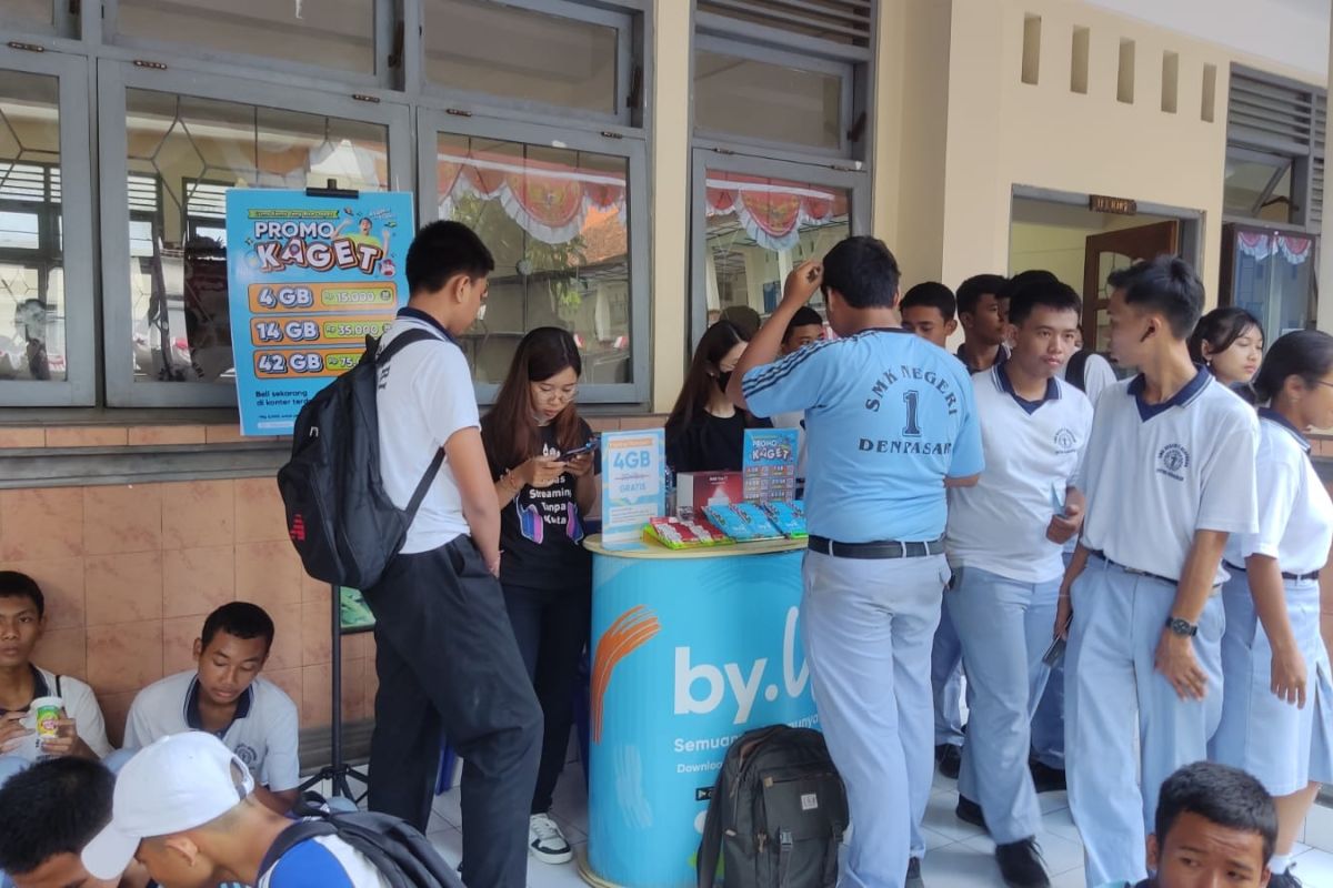 Telkomsel dukung pemenuhan digitalisasi pendidikan pelajar di Denpasar