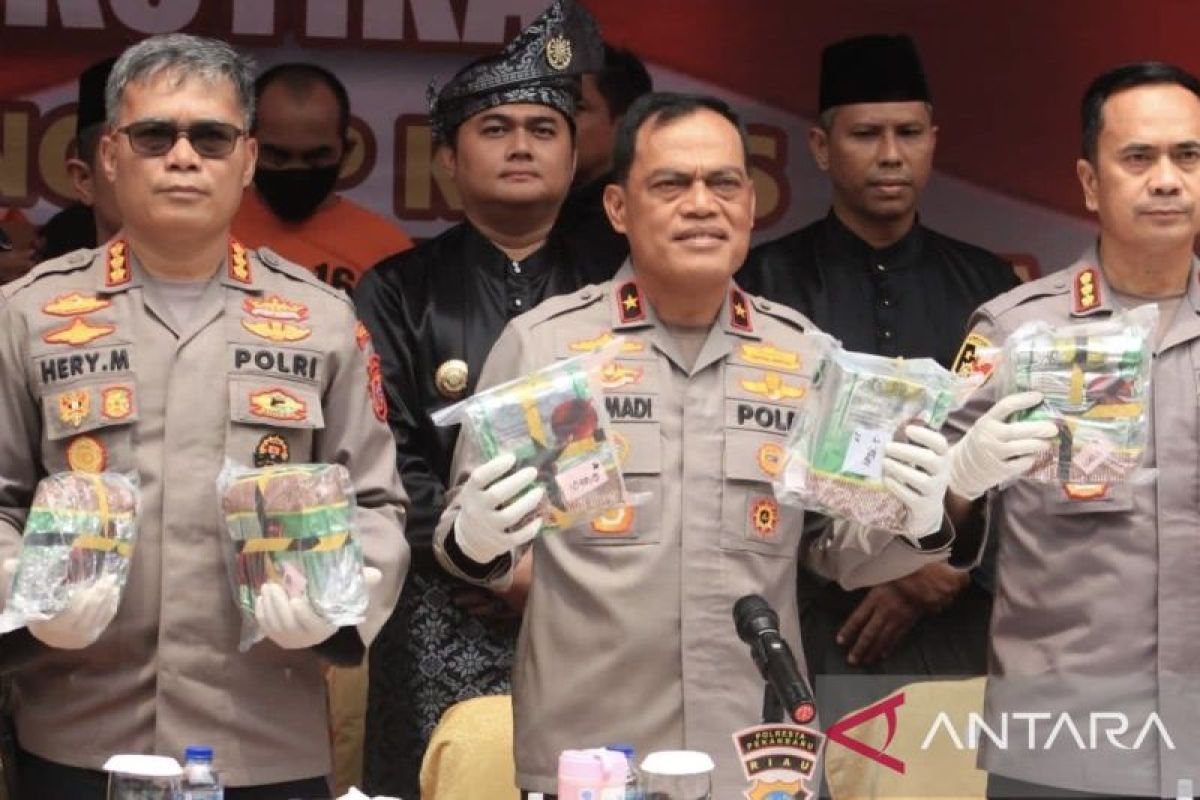 65 kilogram sabu dari Malaysia dimusnahkan polisi Pekanbaru