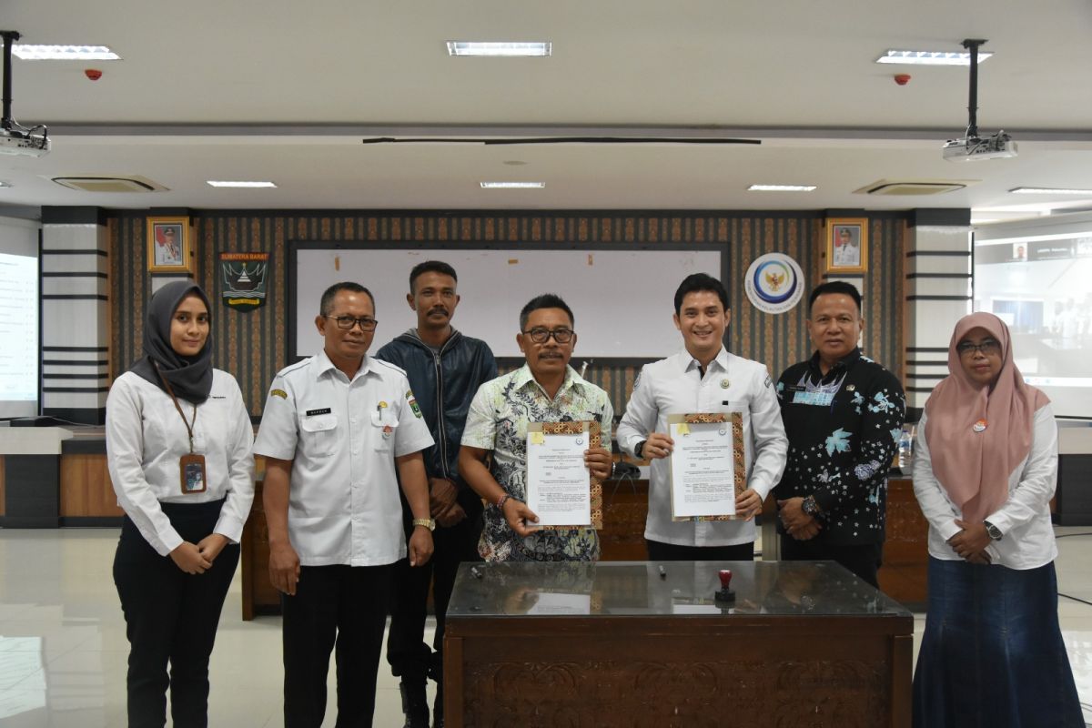 LKKPN Pekanbaru dan PT Pertamina DPPU Minangkabau teken MoU "Kado Spesial"