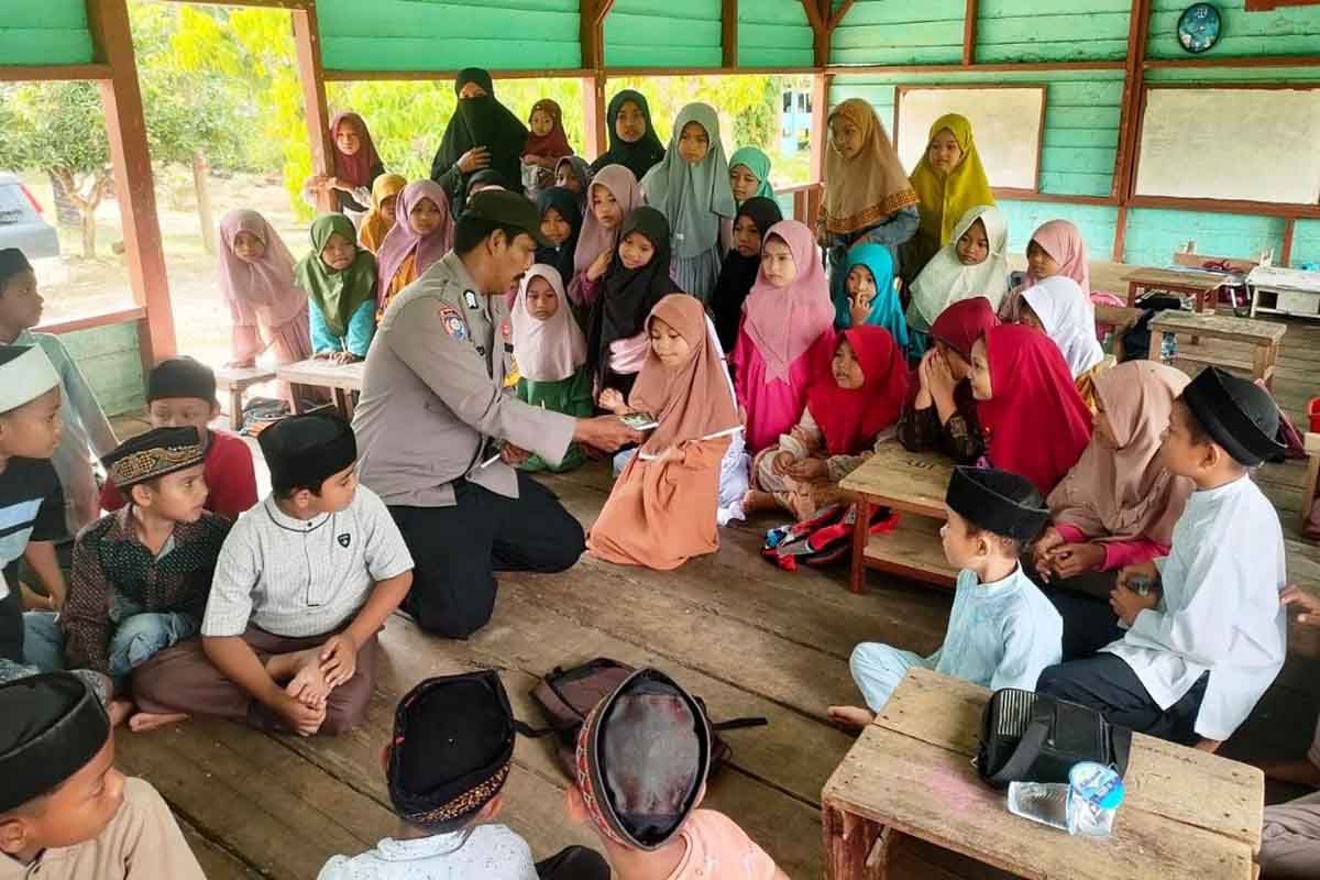 Polda Aceh salurkan 22 ribu buku tingkatkan literasi masyarakat