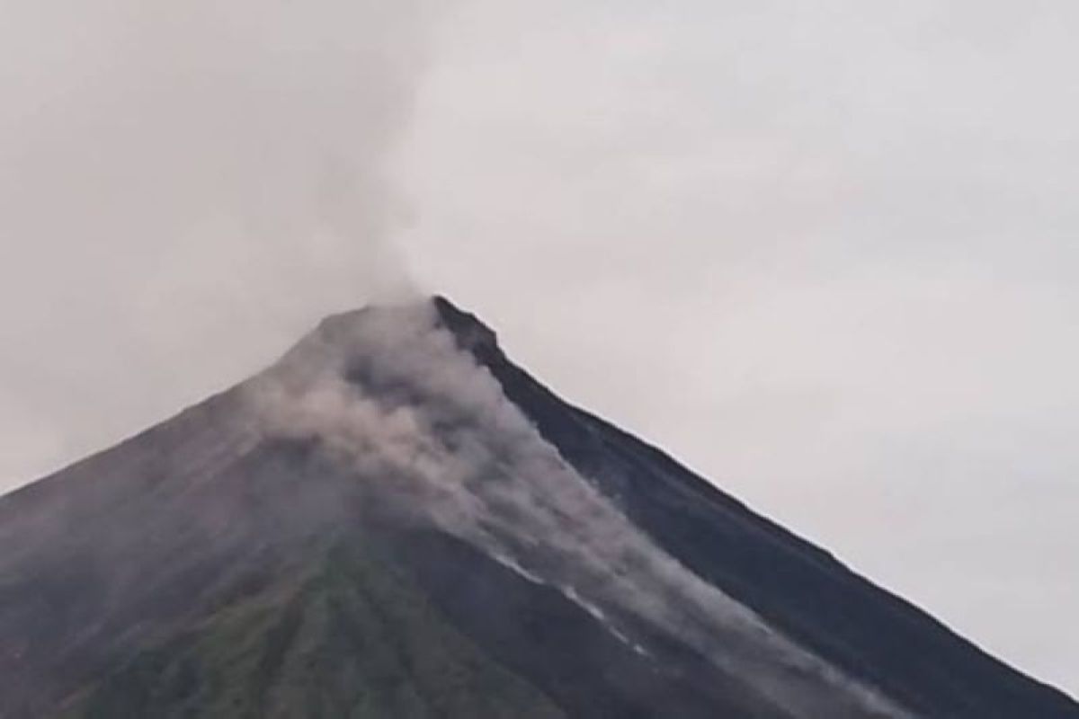 Gempa embusan dominasi aktivitas vulkanik Karangetang