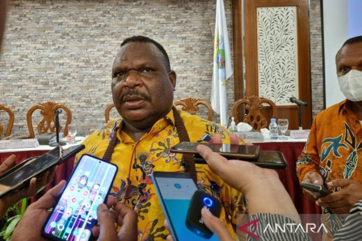 DPR Papua Barat usulkan tiga nama calon penjabat gubernur