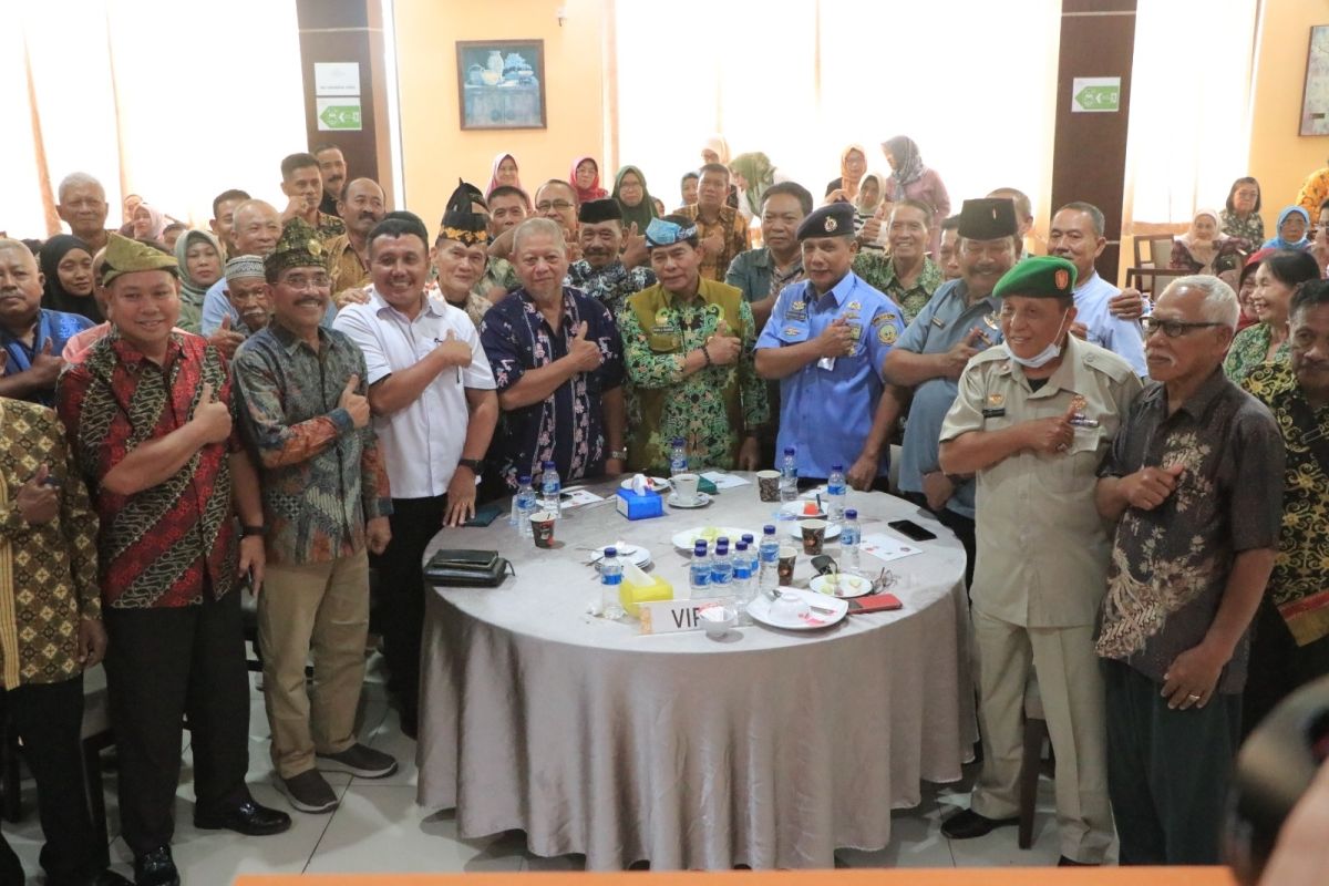 Gubernur Bersilaturahmi dengan Purnawirawan TNI/Polri Dan Warakawuri