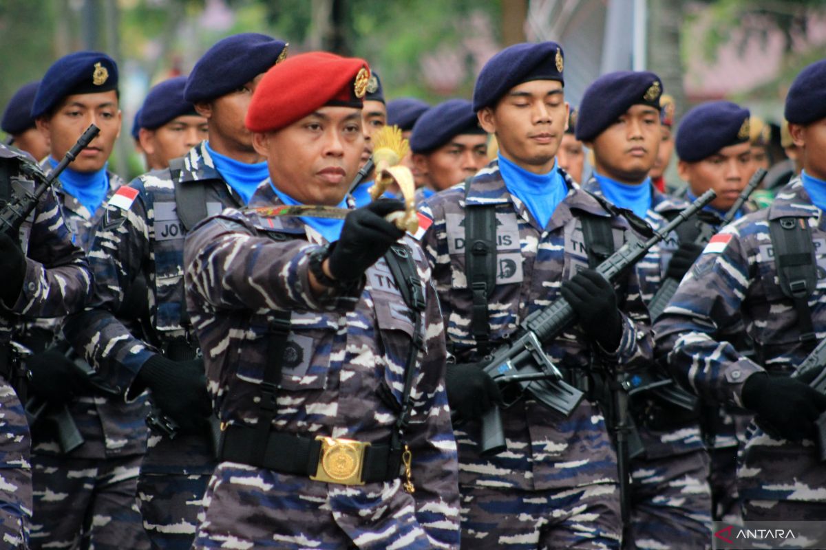 PARADE FOTO - Kemeriahan HUT ke-78 TNI di Pekanbaru