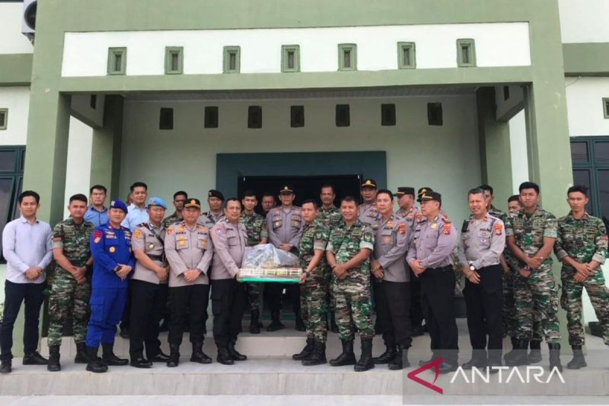 Polres Bangka Selatan berikan surprise ke Kodim 0432