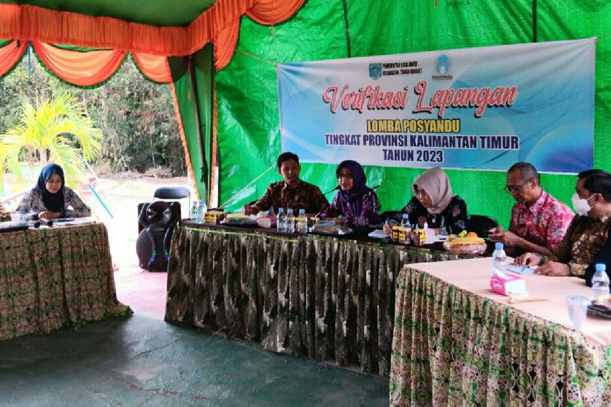 Tim Penilai Provinsi Kaltim terkesan pada 13 inovasi  posyandu di Paser