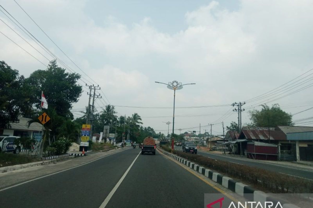 Kota Tanjung Pandan diliputi kabut asap  akibat kebakaran hutan