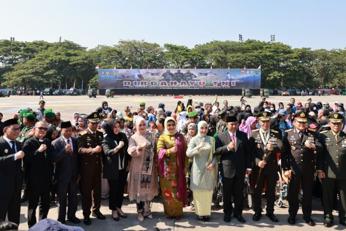 Wali Kota Makassar bangga kepada TNI yang semakin kuat
