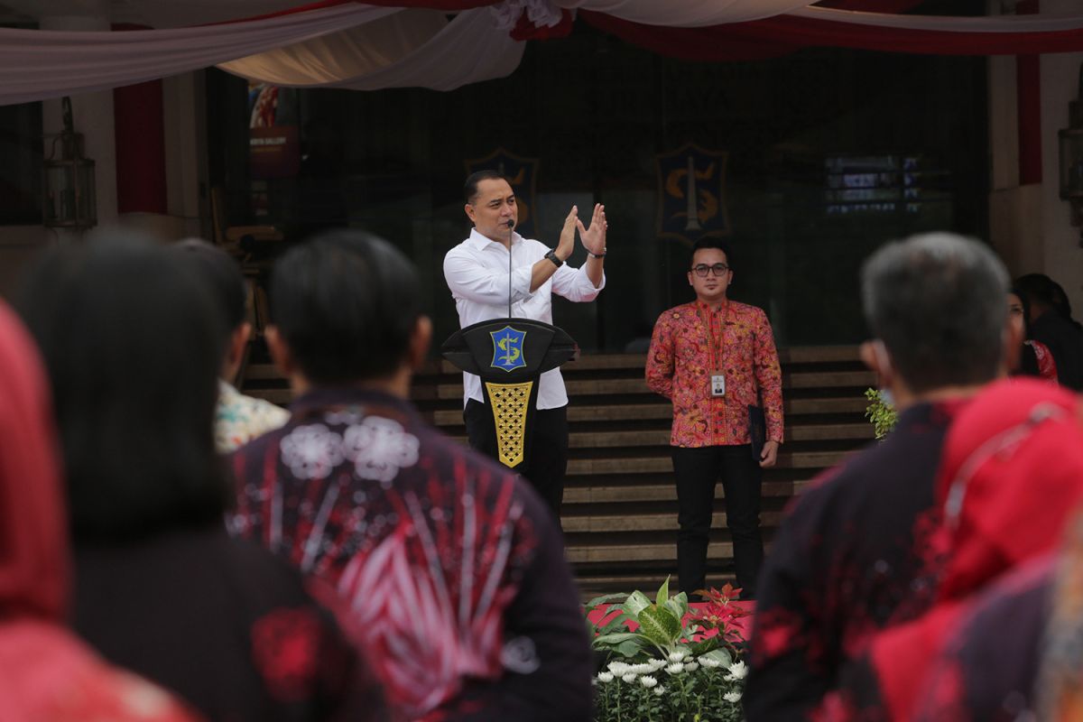 Cak Eri imbau pegawai Pemkot Surabaya shalat jamaah di masjid