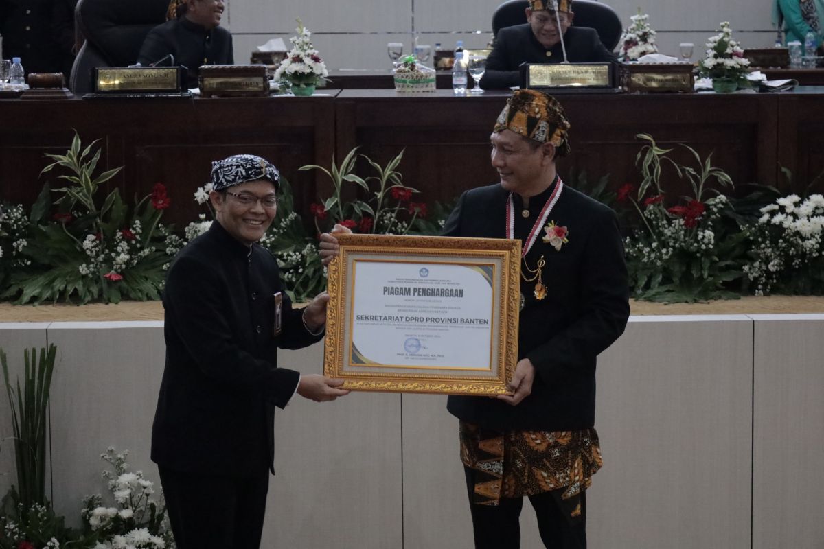 Sekretariat DPRD Banten dapat penghargaan dari Kemendikbudristek RI