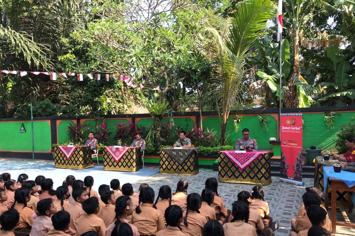 Polresta Denpasar edukasi pelajar hindari perundungan di sekolah