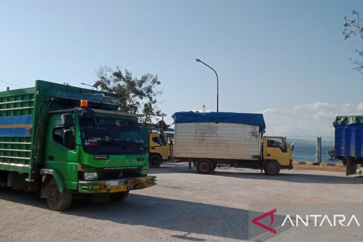 UPTD Penyeberangan Baubau-Waara batasi berat kendaraan yang menyeberang
