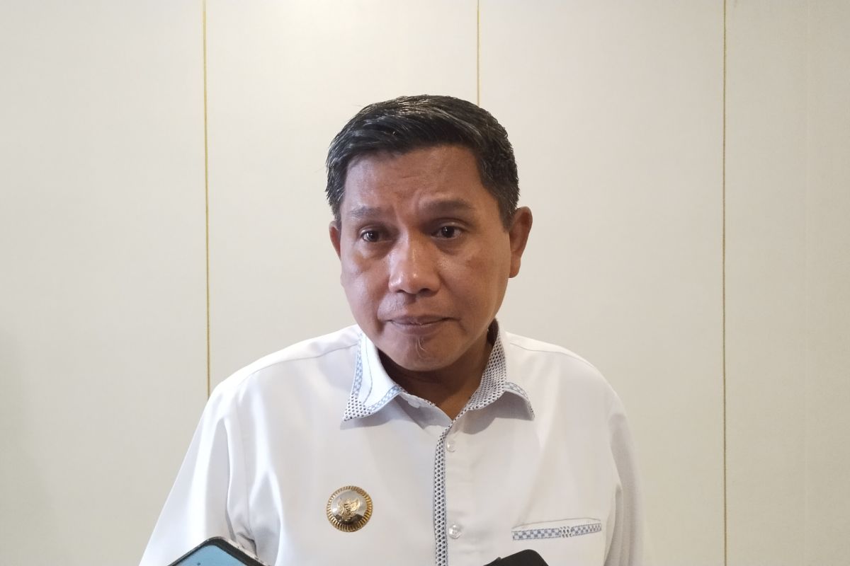 PJ Wali Kota Ambon: Pemkot perjuangkan guru honorer ikut seleksi PPPK