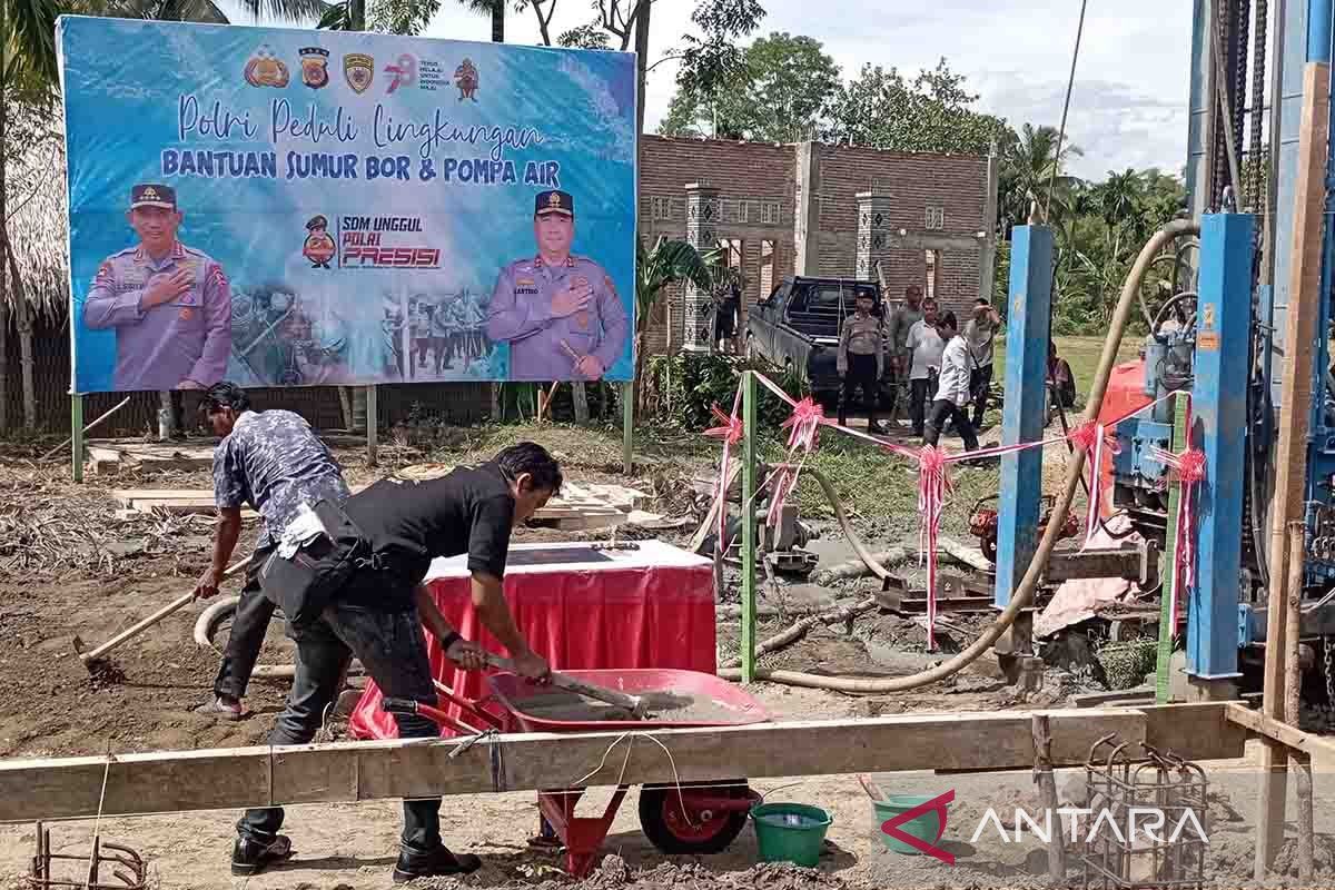 Polda bangun instalasi sumber air bersih di pedalaman Aceh Besar